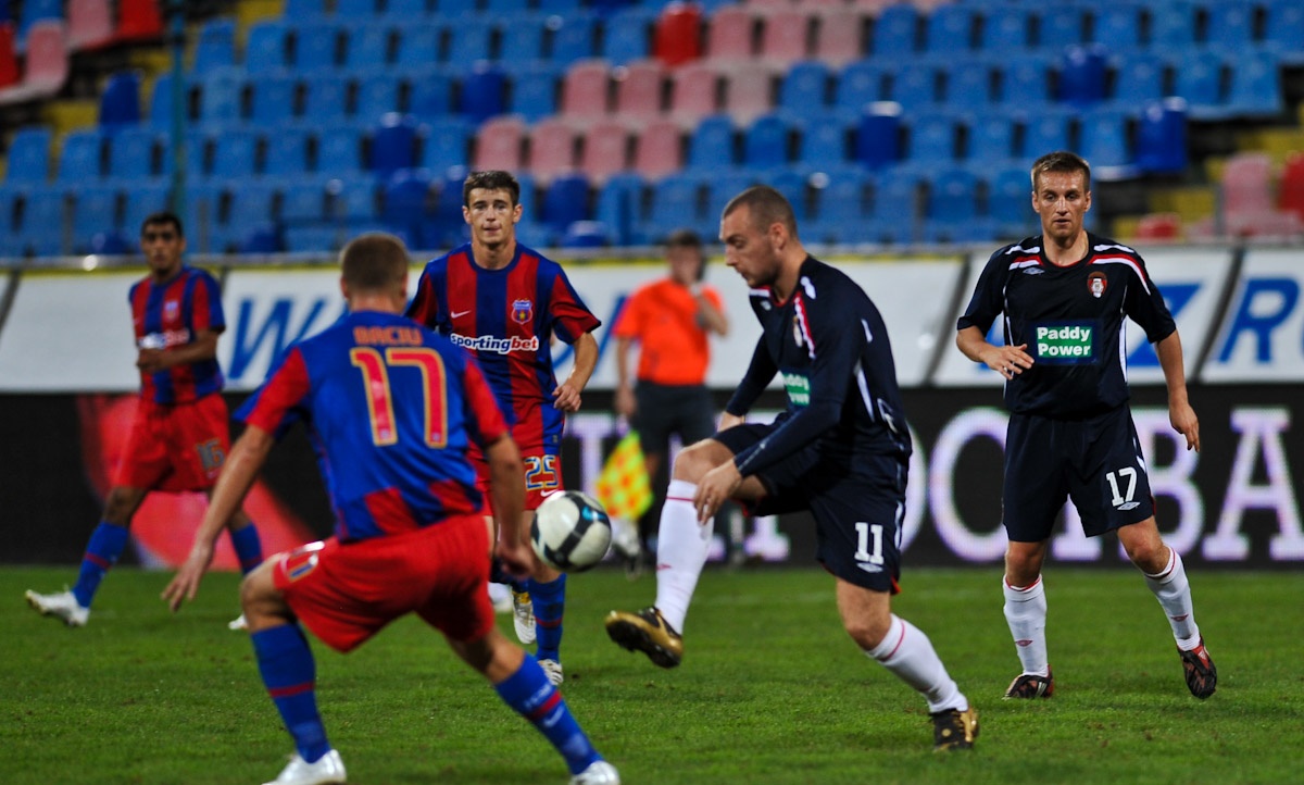 Steaua_Bucharest_V_St_Patricks_Athleitc