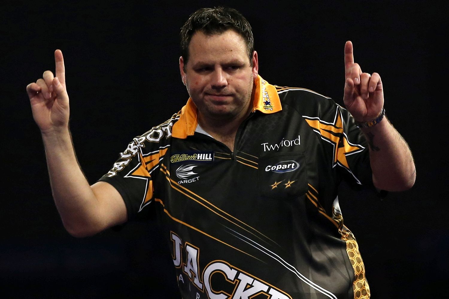 Michael van Gerwen – Adrian Lewis (Adrian Lewis 180-as dobásai: 4,5 alatt) 1,83