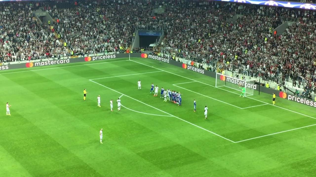 Besiktas – Dinamo Kijev (mindkét csapat szerez gólt) 1,85