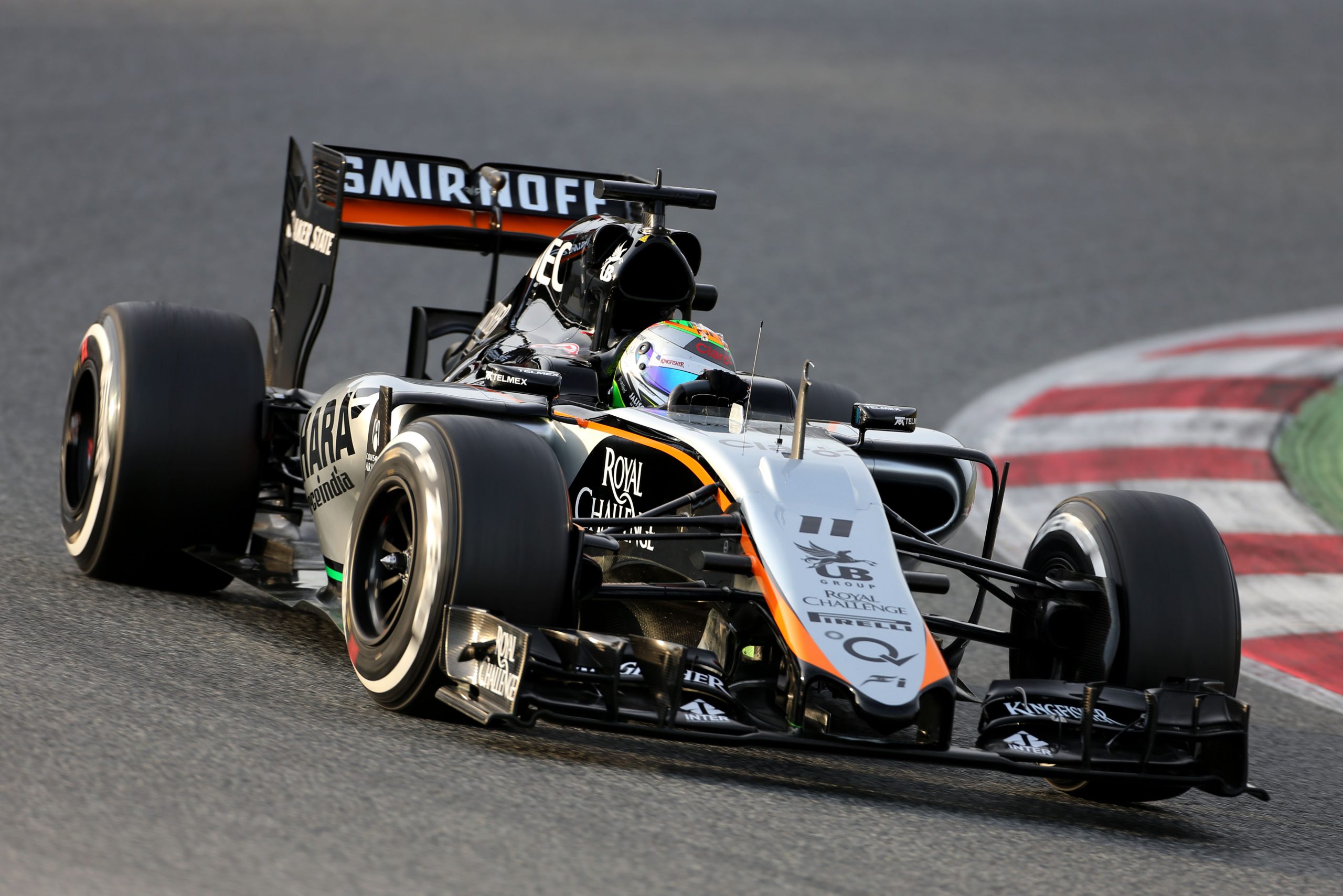 Mindkét autó pontszerző helyen végez (Force India: igen) 1,53