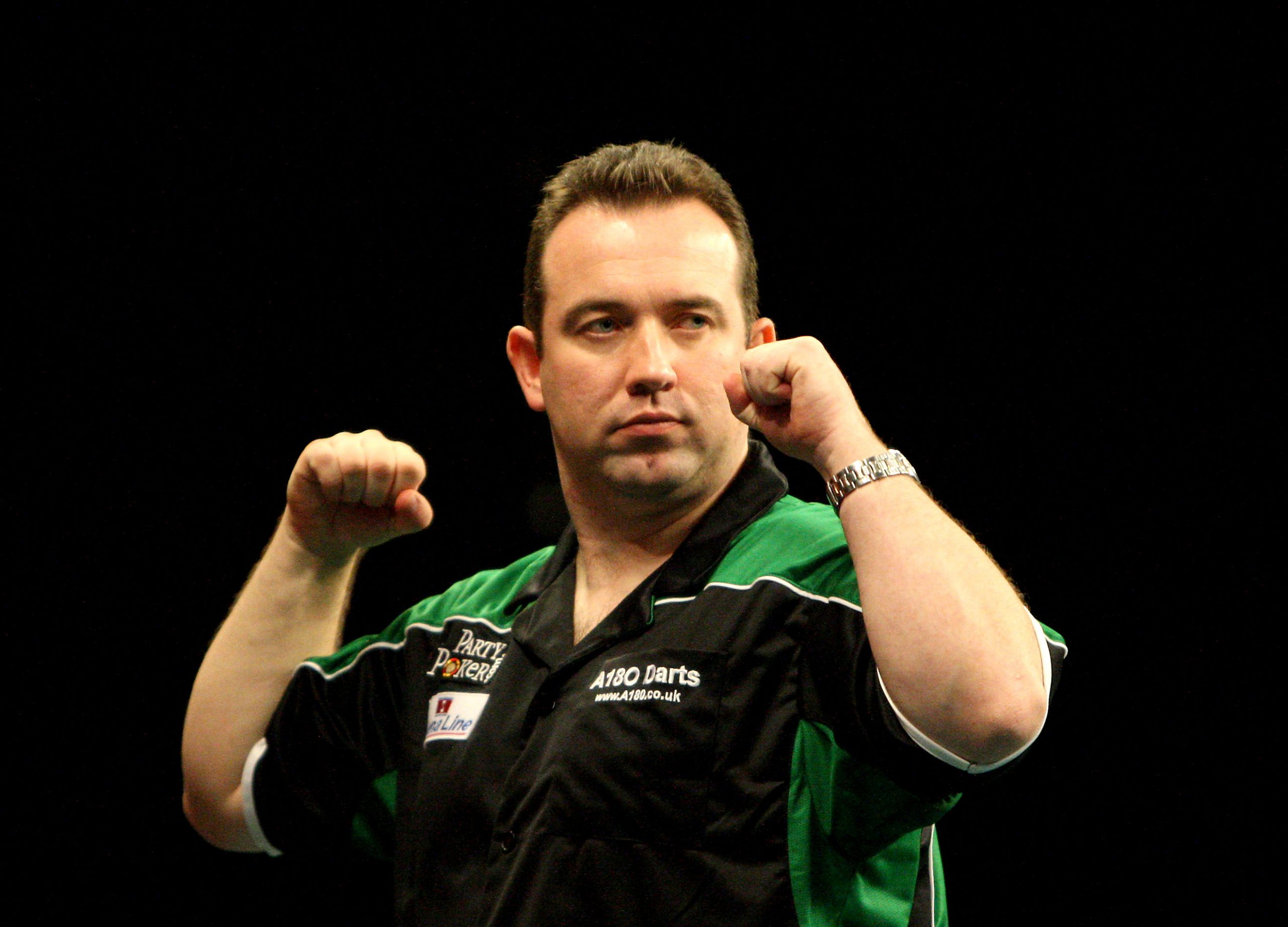 Dolan – Chisnall (összesített szettek száma: 3,5 felett) 1,53