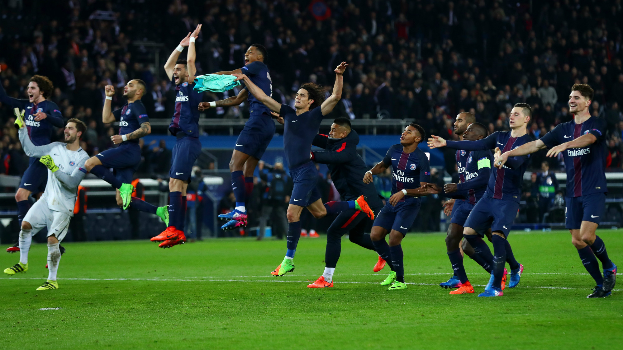 PSG – Barcelona (büntető lapok száma: 4,5 alatt) 1,8