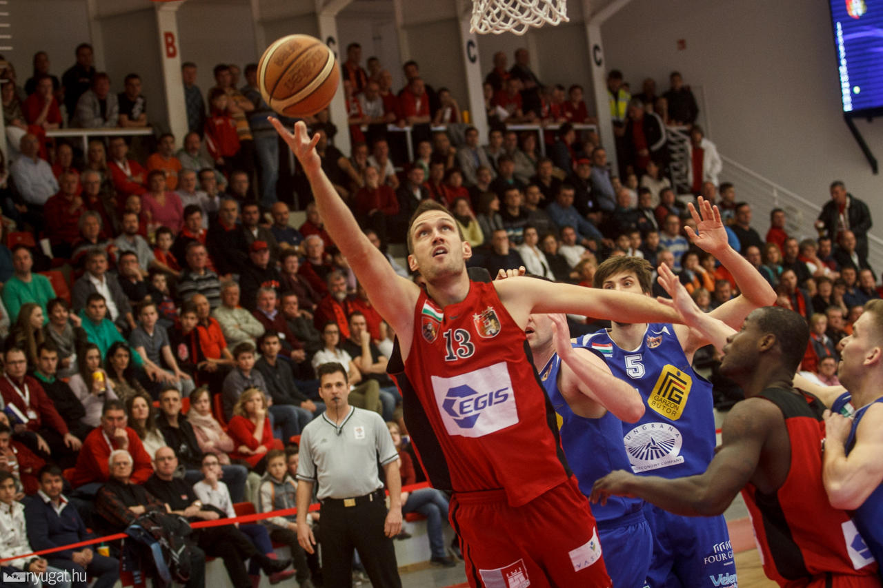 Alba Fehérvár-Körmend (AH -5,5) H 1,83