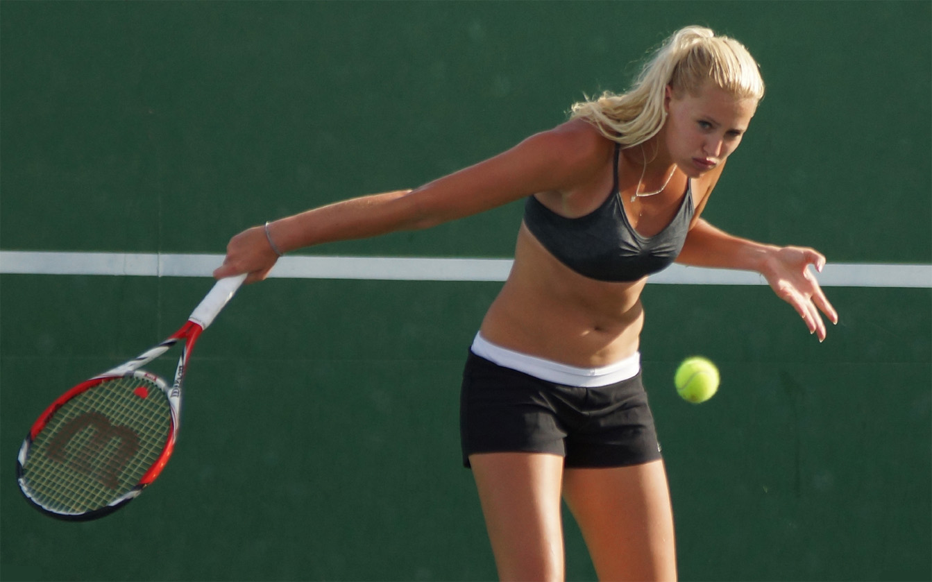 Mladenovic – Riske (21,5 játék felett) 1,9