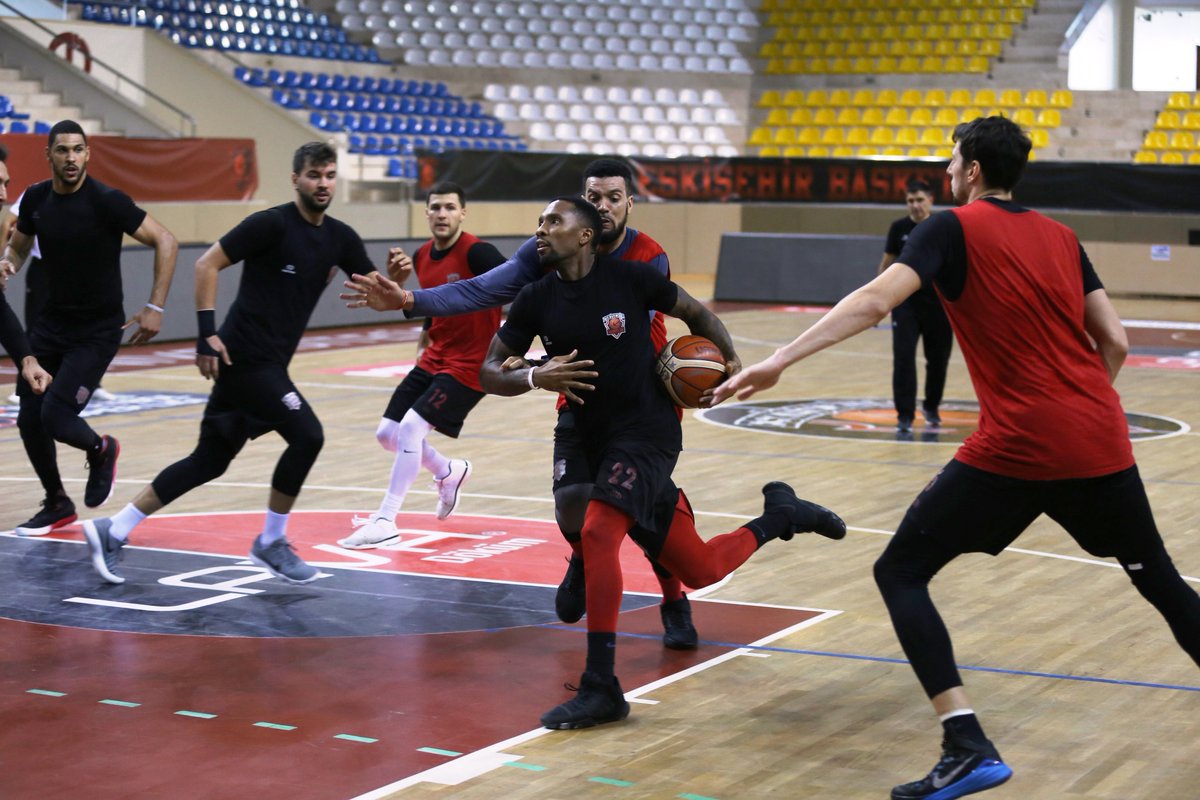 Pinar Karsiyaka – Eskisehir (AH +6,5) V 1,83