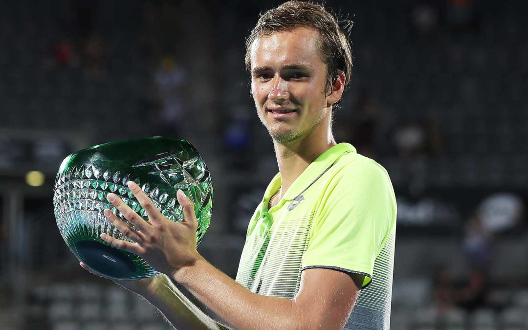 Shapovalov – Medvedev (AH -1,5 szett) V 3,02