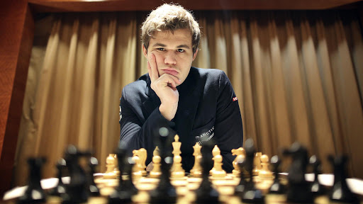 Carlsen – Nakamura (6. meccsnap győztese az első 4 játszma után) H 1,90