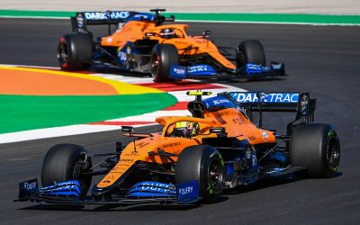 F1 Bahreini Nagydíj (mindkét autó pontszerző helyen végez: McLaren Mercedes – igen) 1,57