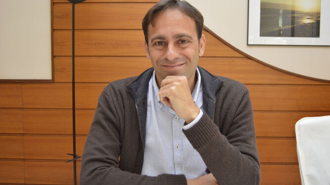 fran fernandez encara cuarta banquillo 1625548044 146548121 667x375 1