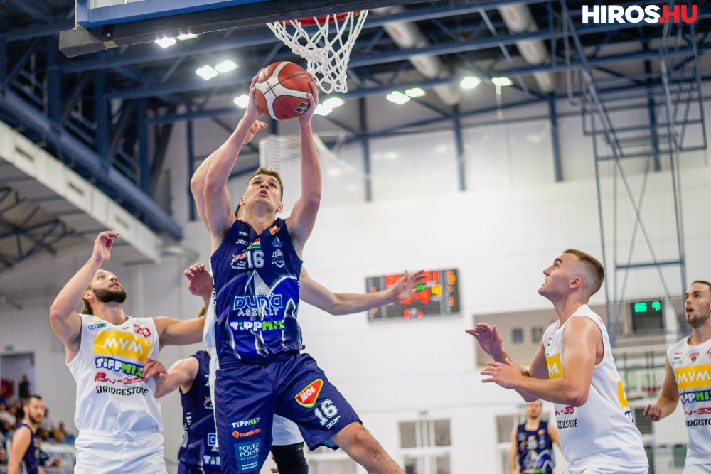 KTE-Duna – Pécsi VSK (pontkülönbség: 1-5 pont) 3,00