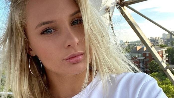 S. Zhang – Yastremska H 2.20