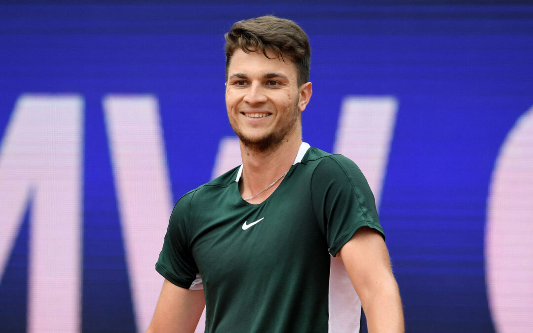 Kecmanovic – Bublik (mindkét játékos nyer egy szettet és H) 2,50