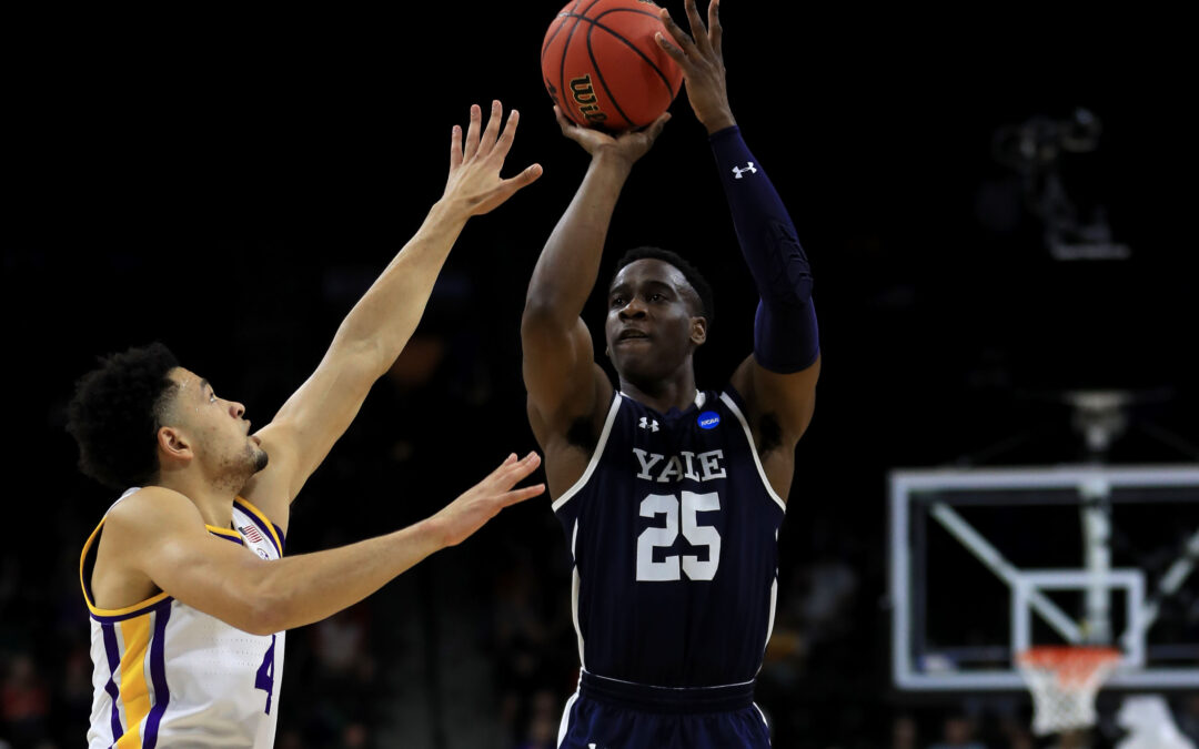 Hawaii Rainbow Warriors – Yale Bulldogs (AH +4.0) V 1.90