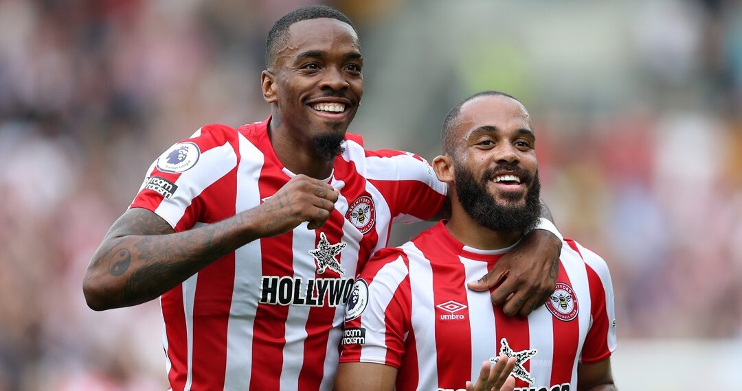 bryanmbeumocelebratesscoringbrentfordsfourthgoalwithteammateivantoney