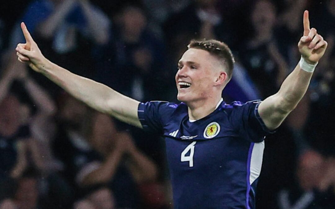 Németország – Skócia (mindkét csapat szerez gólt) 2.10