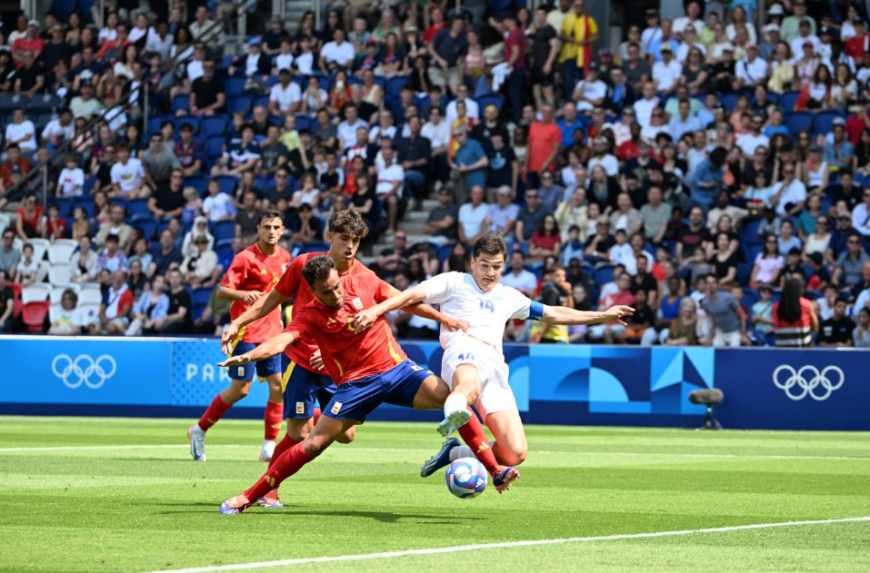 Üzbegisztán – Spanyolország (mindkét csapat szerez gólt) 2.05